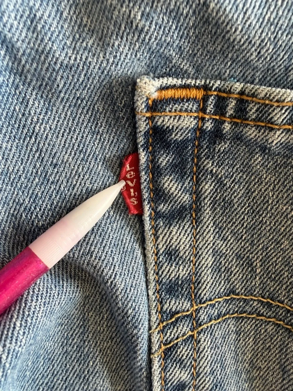 Levi’s 501 Button Fly Jeans 34x32 Light Wash Straight Leg Men’s Classic Denim